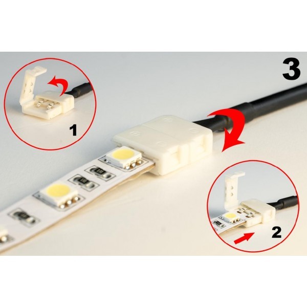 A forrasztásmentes LED szalag toldóelem használatának sorrendjét mutatják be a képek: első lépésként felpattintjuk a műanyag tetőt, a fém saruk alá dugjuk a LED szalag forrasztási pontjait, majd ráhajtjuk a csatlakozót - és ellenőrizzük a csatlakoztatás helyességét egy gyors világítási próbával.