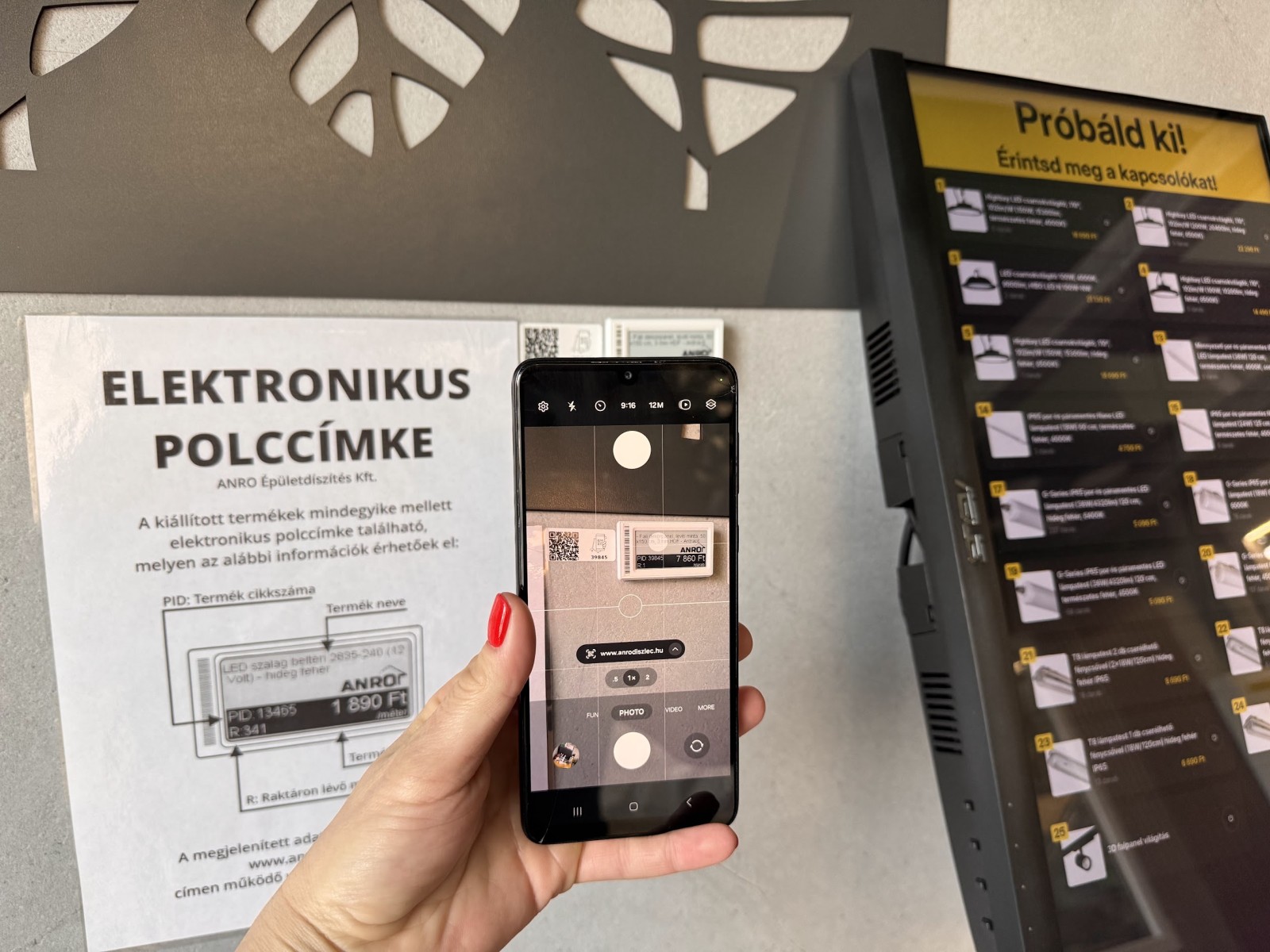 A QR-kód segítségével gyorsan felkutathatóak a termékek az ANRO weboldalán :) 