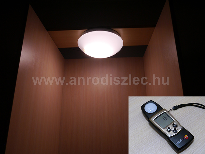 10 Wattos UFO LED lámpa világítási kép és lux fényerő mérés 10 Wattos UFO LED lámpa világítási kép és lux fényerő mérés