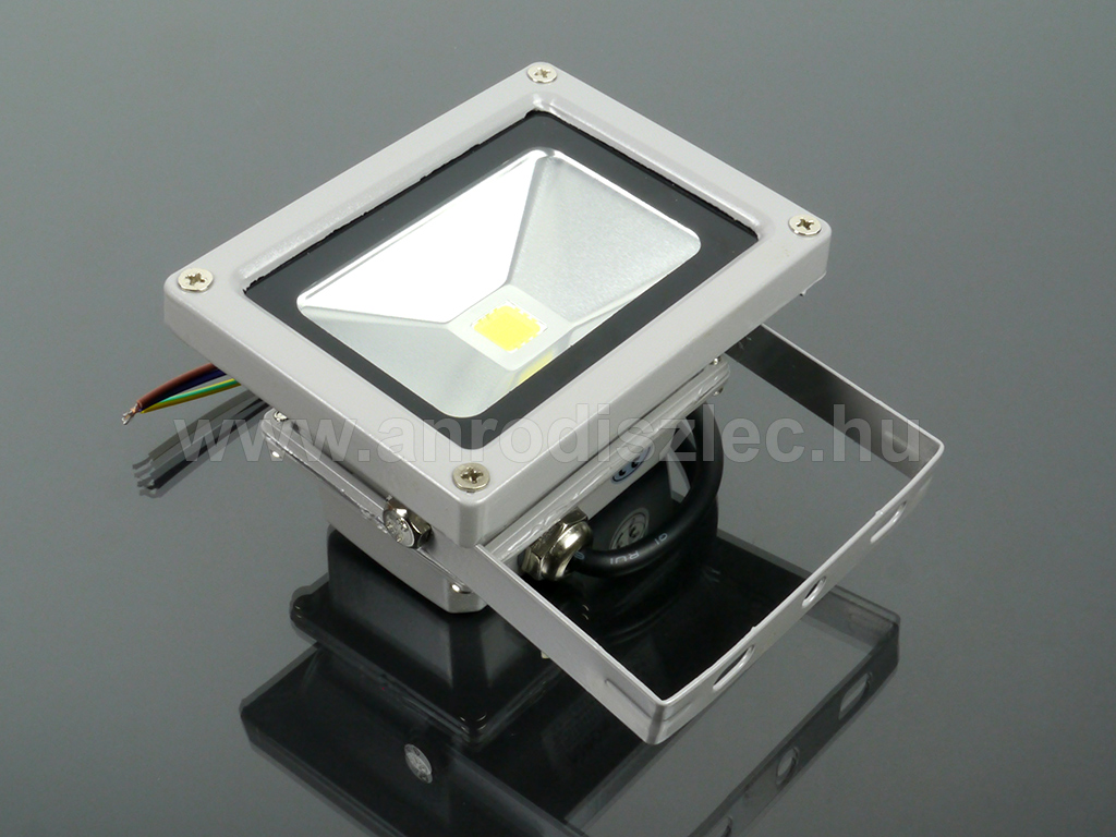 12 Voltos LED reflektor (10W120°) Hideg fehér 12 Voltos LED reflektor (10W120°) Hideg fehér