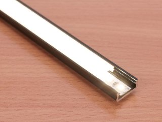 Type-D Fekete - Alumínium U profil LED szalagos világításhoz 16x6 mm (Félig átlátszó búrával)