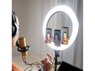 Szelfi ring light LED körlámpa, asztali állvánnyal, 3 telefontartóval (55W) állítható színhőmérséklet