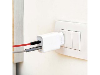 USB töltő, hálózati adapter USB - USB-C, gyorstöltéssel (5-12V/3-1.67A) - Fehér