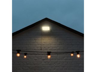 RGB+hideg fehér LED reflektor (50W/115°) Infravörös távirányítóval SMD