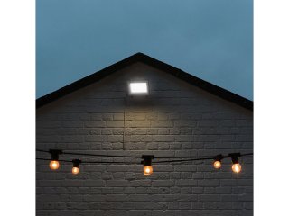 - CCT LED reflektor 50W, 4000 lumen, állítható színhőmérséklet 3000K/4000K/6500K