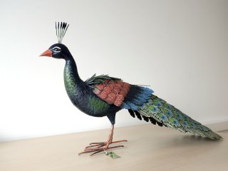 Peacky dekoratív páva figura, fém, zöld