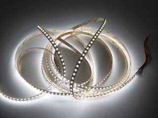 LED szalag beltéri 2835-120 (12 Volt) - hideg fehér (106lm/W CRI=90)