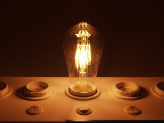 E27 LED izzó Vintage filament (6W/300°) ST64 - extra meleg fehér