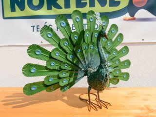 Peacock páva figura, legyezőszerű tollakkal, fém, zöld