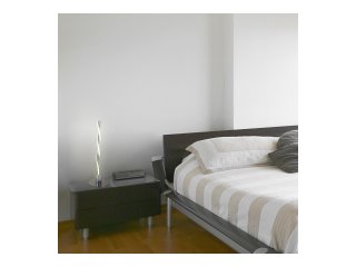 Raina modern éjjeli lámpa kapcsolóval, sodort forma (12W) meleg fehér - 43 cm magas