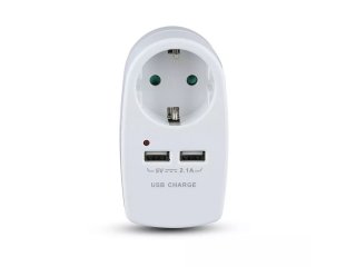 Fali aljzat (1 földelt + 2 USB) fehér