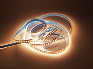 LED szalag beltéri 2835-120 (12 Volt) - meleg fehér Samsung