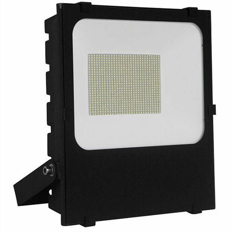Prémium Line LED reflektor (200W/120°) természetes fehér