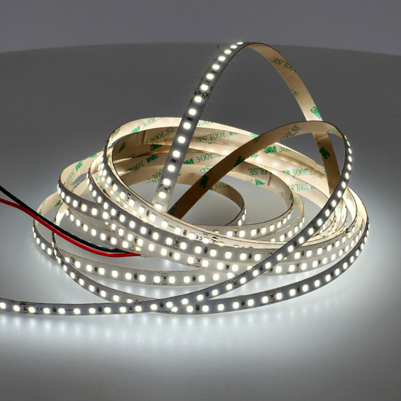 LED szalag beltéri 2835-140 (24 Volt) - hideg fehér (100lm/W CRI=90)