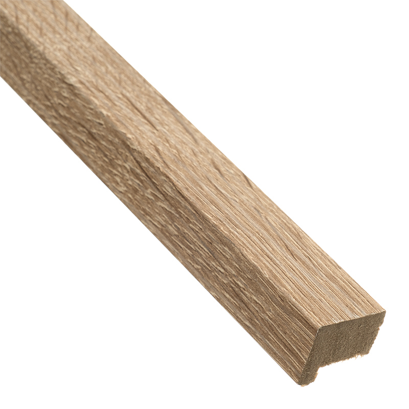 - Fa hatású, hangszigetelő lamellához záróelem (260 cm x 2 cm x 1.2 cm) - Világos tölgy