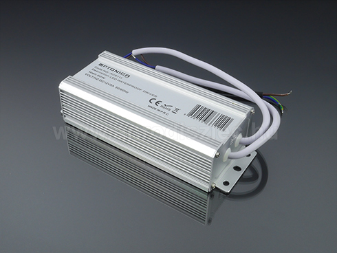 LED tápegység 12 Volt IP67 (60W/5A)