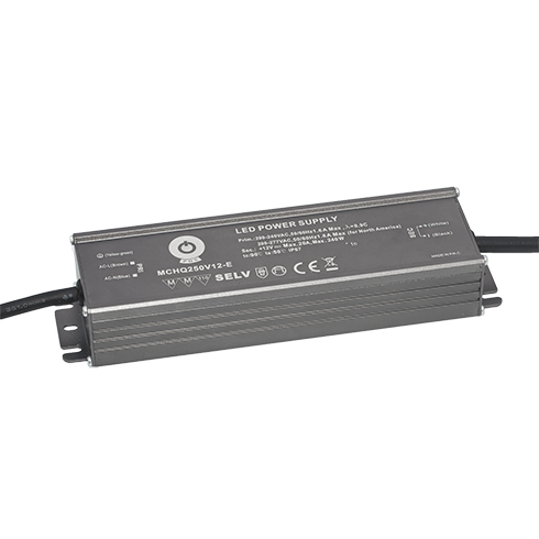 Vízálló LED tápegység 12 Volt (240W/20A) IP67, 5 év