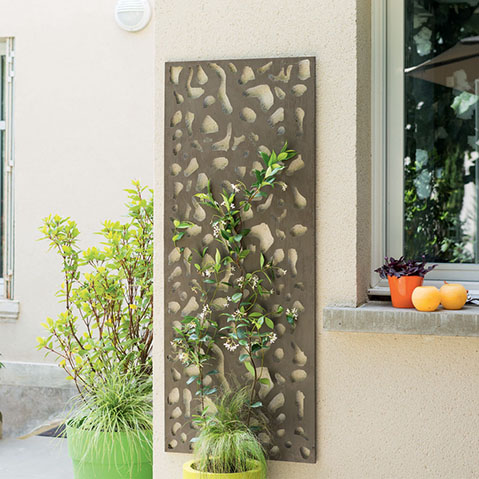 Dekorációs fém panel, leszúrható vagy falra szerelhető (150x60 cm) absztrakt