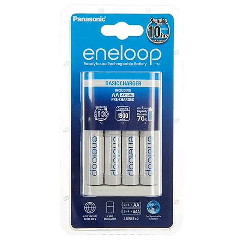 Akkutöltő Eneloop Basic + 1900 mAh AA tölthető elem (4db)