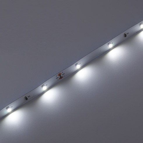 LED szalag beltéri 3528-30 (12 Volt) - hideg fehér CRI=86