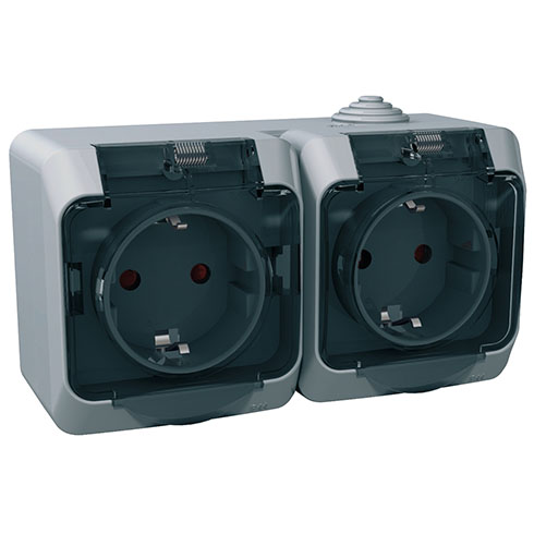 Cedar Plus 2x2P+F csatlakozóaljzat, biztonsági zsaluval, átlátszó csapfedeles, IP44, szürke