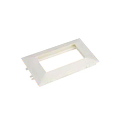 Szerelvényezhető kábelcsatornához szerelvénytartó, 4 modul (100x50 mm) fehér