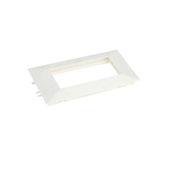 Szerelvényezhető kábelcsatornához szerelvénytartó, 6 modul (100x50 mm) fehér