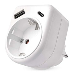 Fali elosztó 1-es + 1 USB + 1 USB-C, fehér