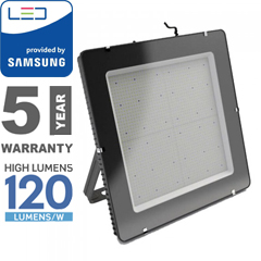 PRO LED reflektor fekete (1000W/100°) természetes fehér, 120lm/W, Samsung