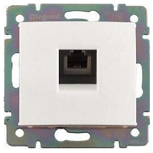Valena RJ45 UTP aljzat, fehér