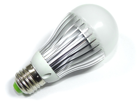 x.LED lámpa E27 (SMD3535x10/5W/140°) meleg fehér