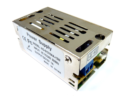 x. Tápegység 12 Voltos LED-hez ipari (12VDC/1A/12W)