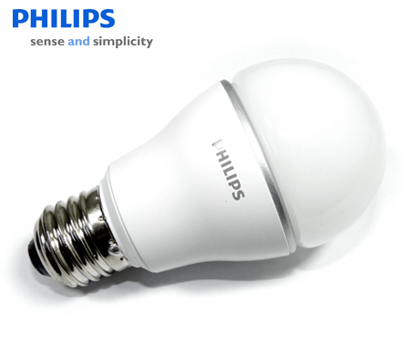 x. LED lámpa E27 (PowerLED/5W/180°) meleg fehér -Philips