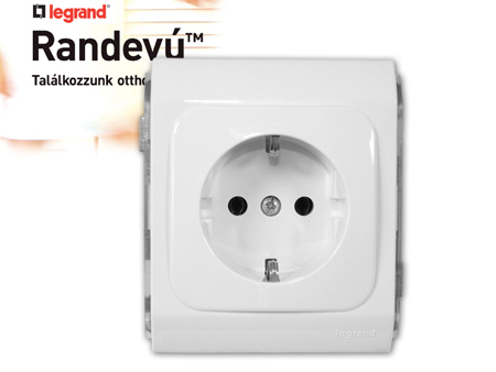 Randevú 2P+F csatlakozó aljzat