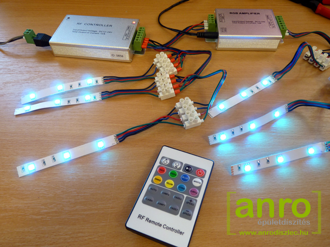 RGB LED vezérlő és RGB LED jelerősítő csatlakoztatva RGB LED vezérlő és RGB LED jelerősítő csatlakoztatva