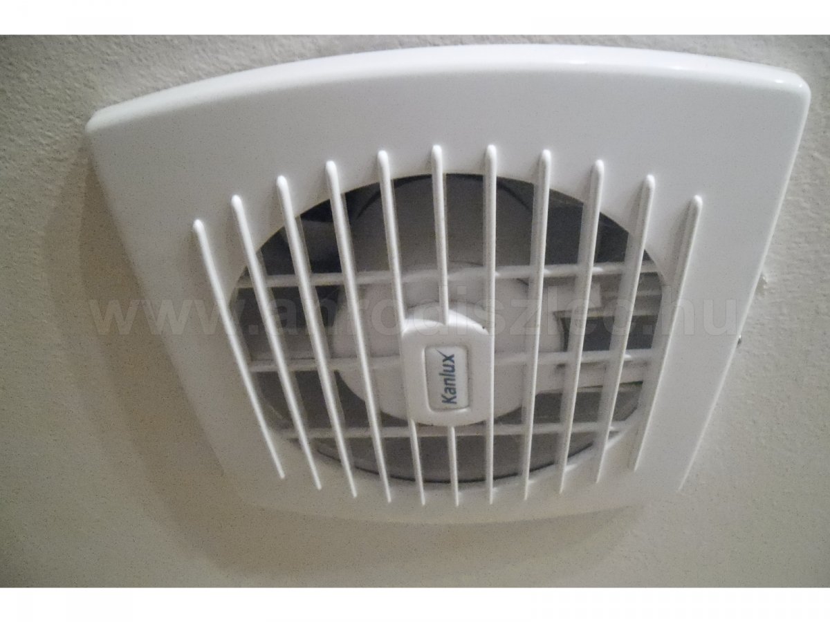 Zuhanyzó mennyezetébe süllyesztett elszívó ventilátor
