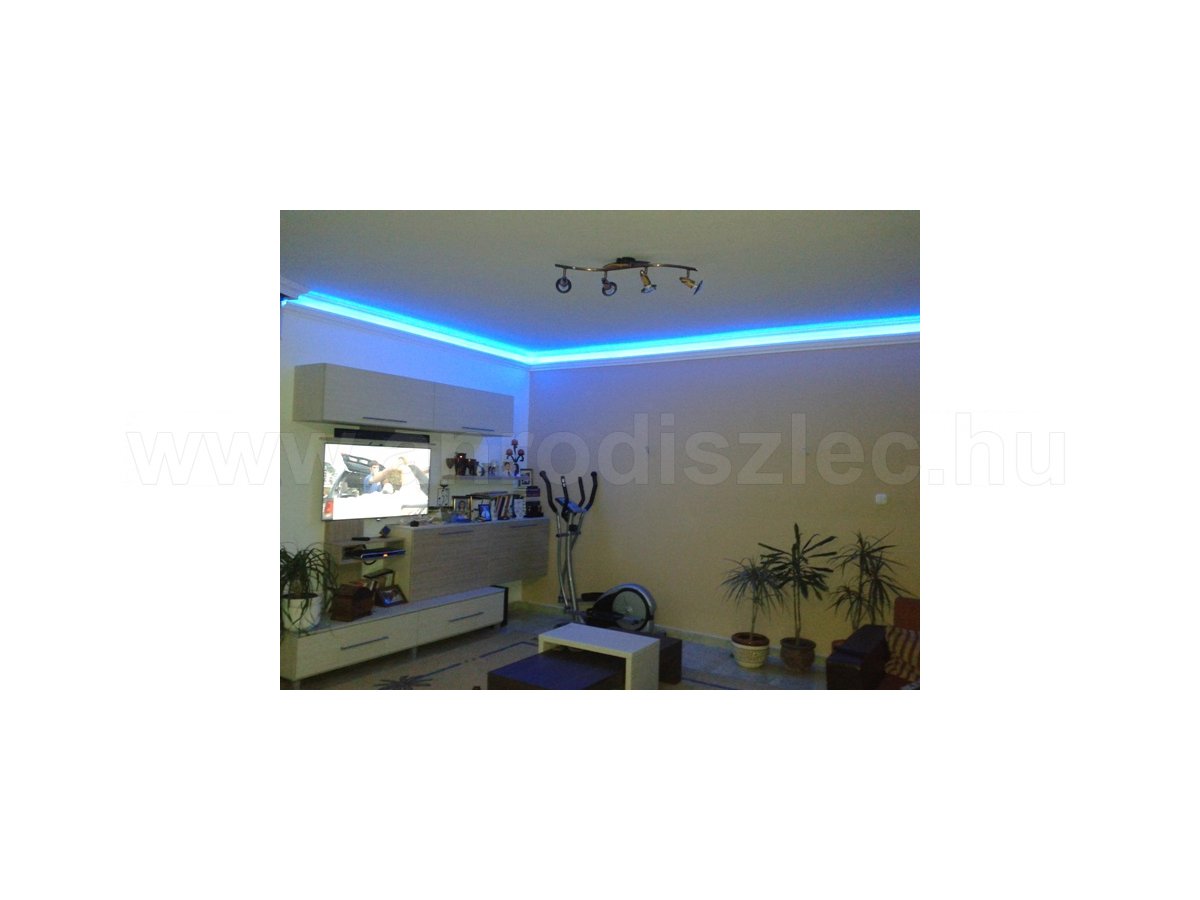 Dekorációs világítás színváltós kivitelben, RGB LED szalaggal kivitelezve