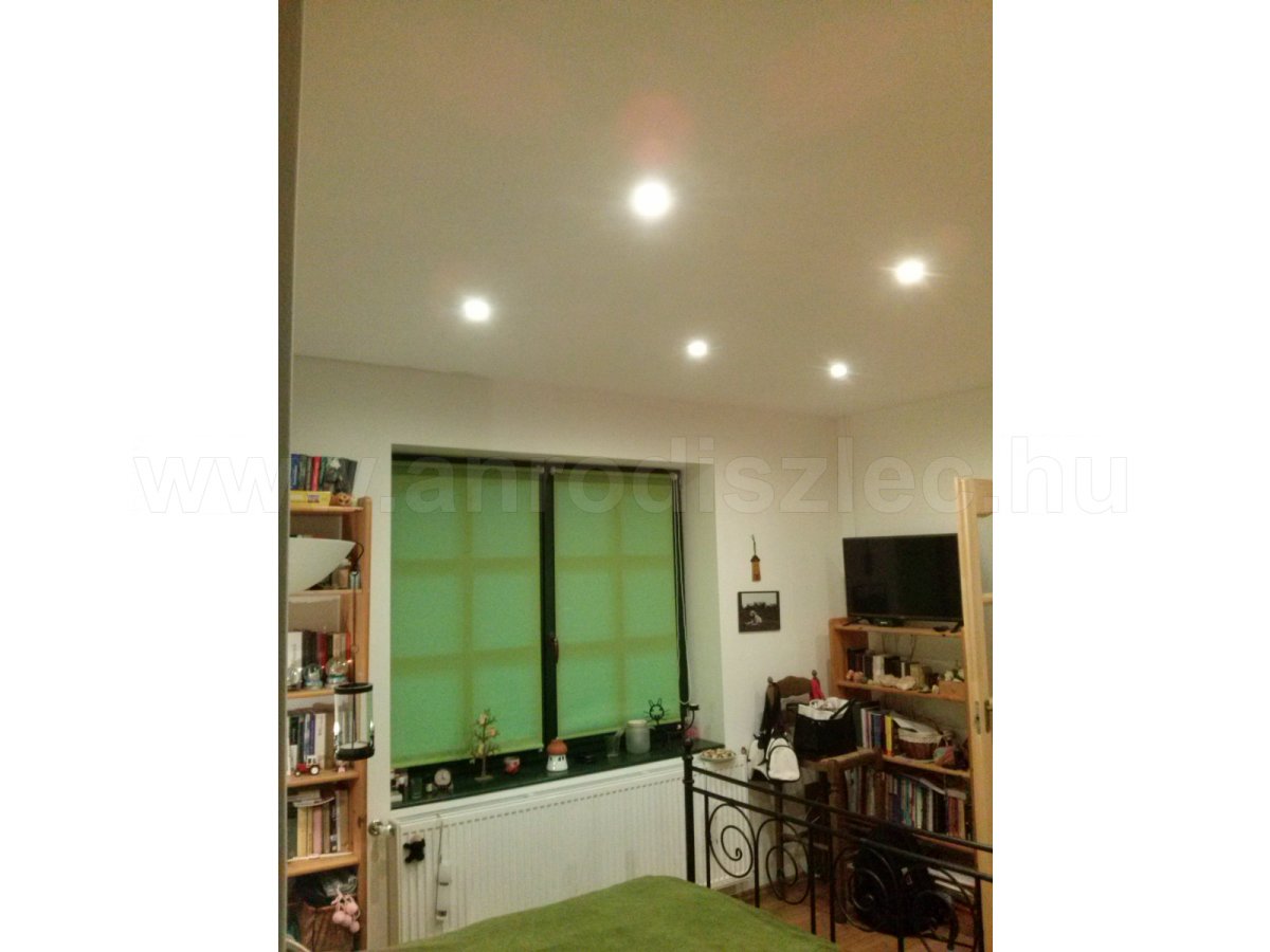 Led izzókat vásároltam Önöktől idén. Boldog karácsonyt kívánok mindenkinek!!! :)