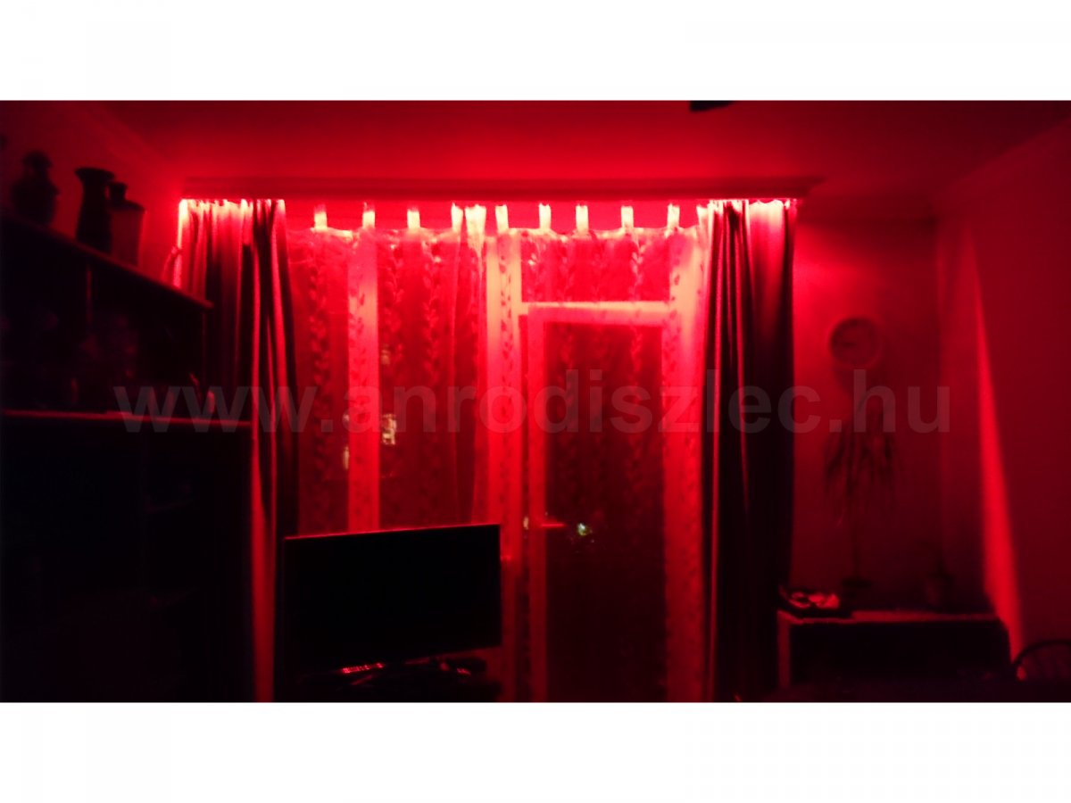 Karnis fény RGB LED szalaggal