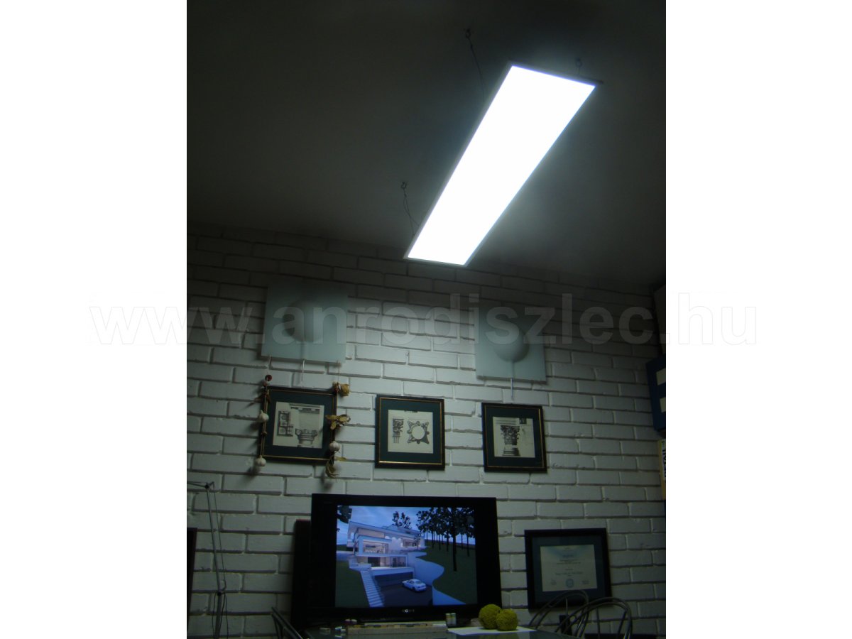 LED panel függesztve szobai általános világításhoz