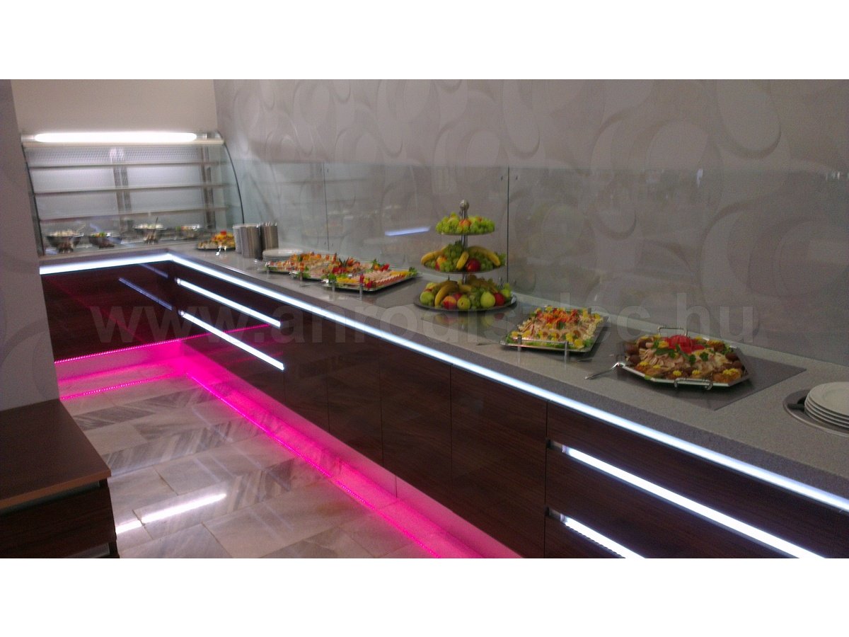 Hotel Bodrog Wellness **** Étterem - büféasztal hangulatfénnyel