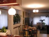 Tízezer lumen a konyha étkezőben - erős e27 led izzók a csillárban