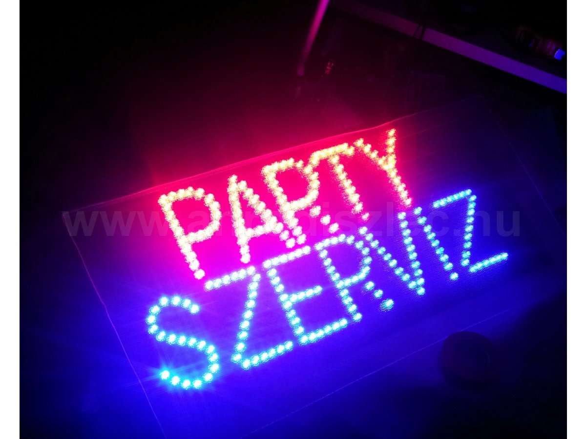 Elkészült a party szerviz világító felirat