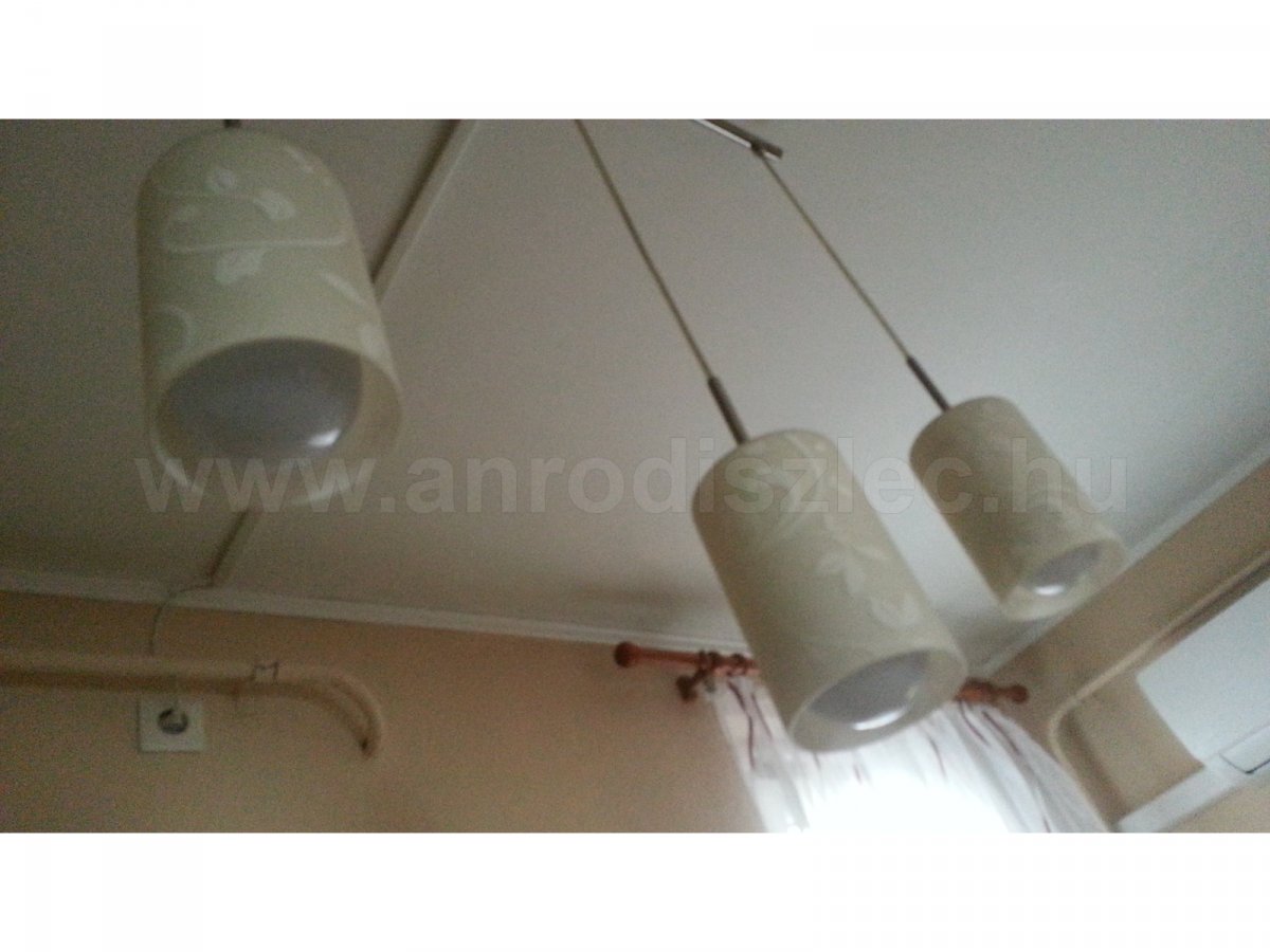Jó választás volt a 10 wattos led lámpa! Köszi Anro!