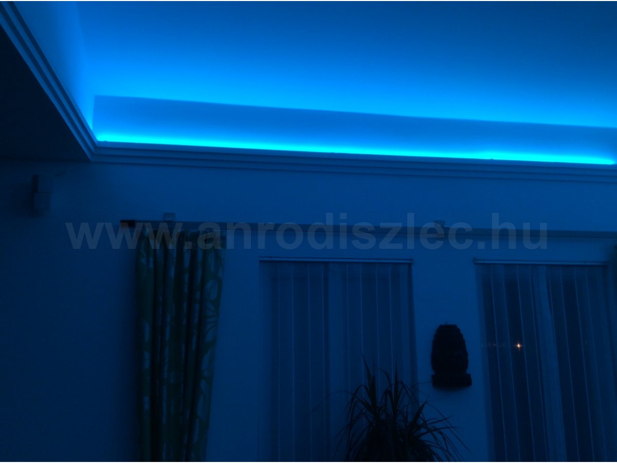 KA-21-K/RV díszléc színszabályozós LED RGB szalaggal