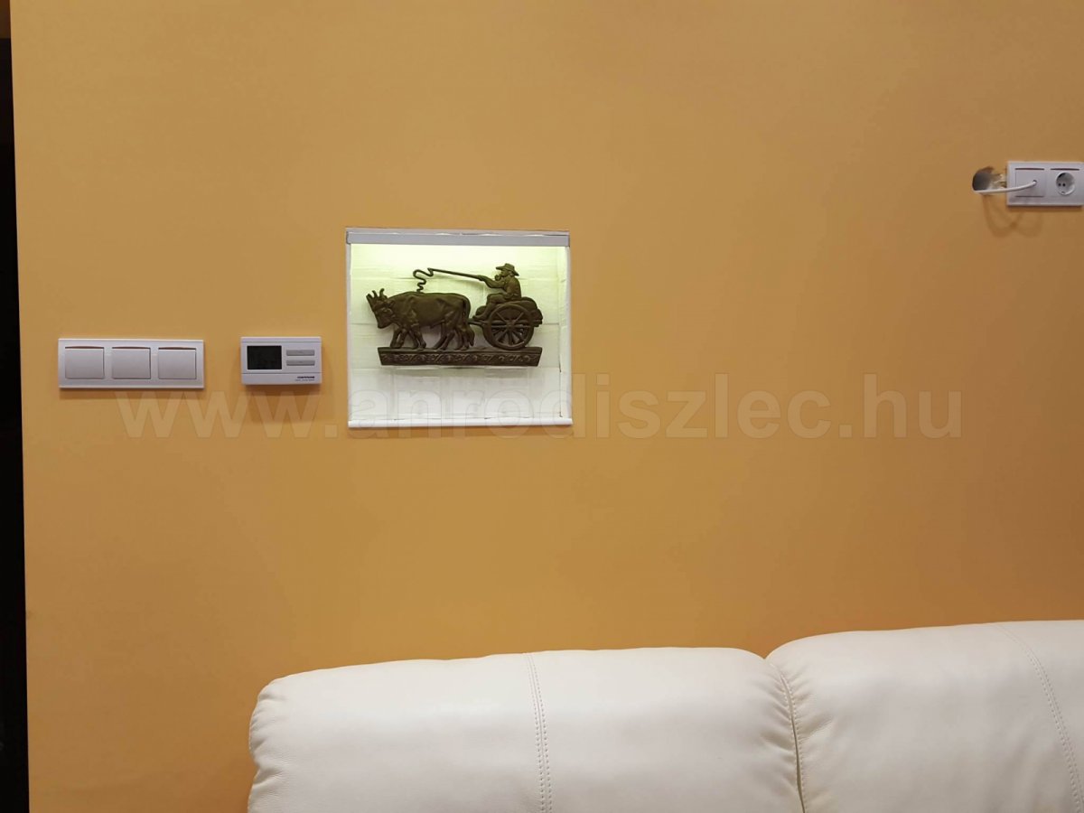 Kulcstartó szekrény megvilágítás