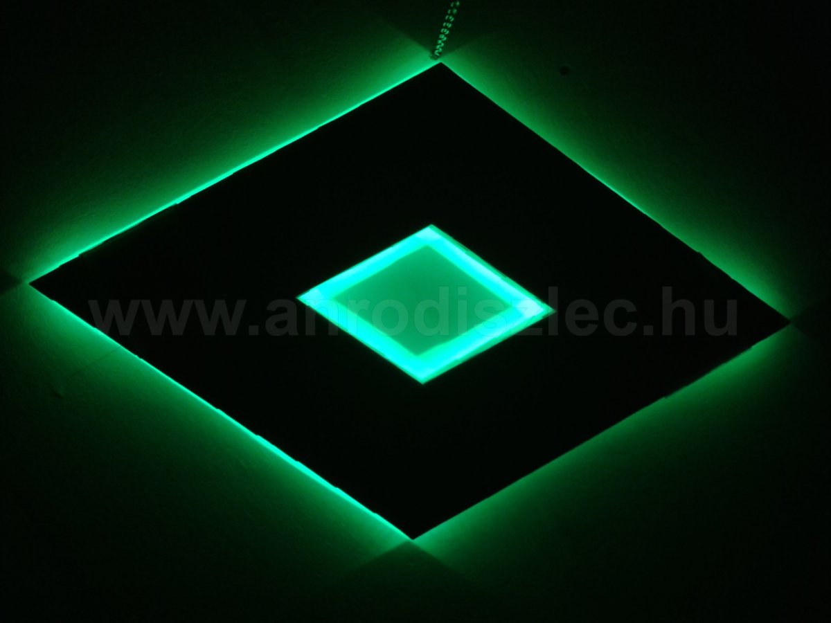 Rombusz alakú dekorsziget dekor RGB szalaggal