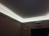 A villanyszerelő csinálta a rejtett LED világítást.