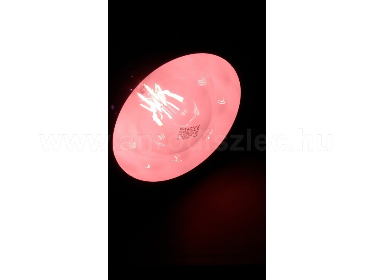Csepp alakú fém csillár vintage LED lámpával (élőben persze nem rózsaszínű fényt ad, de telefonnal így tudtam lefotózni)