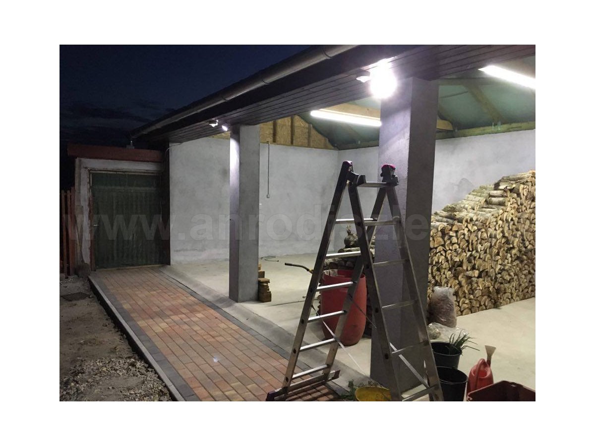 Járda világítás 10 Wattos slim led reflektorral